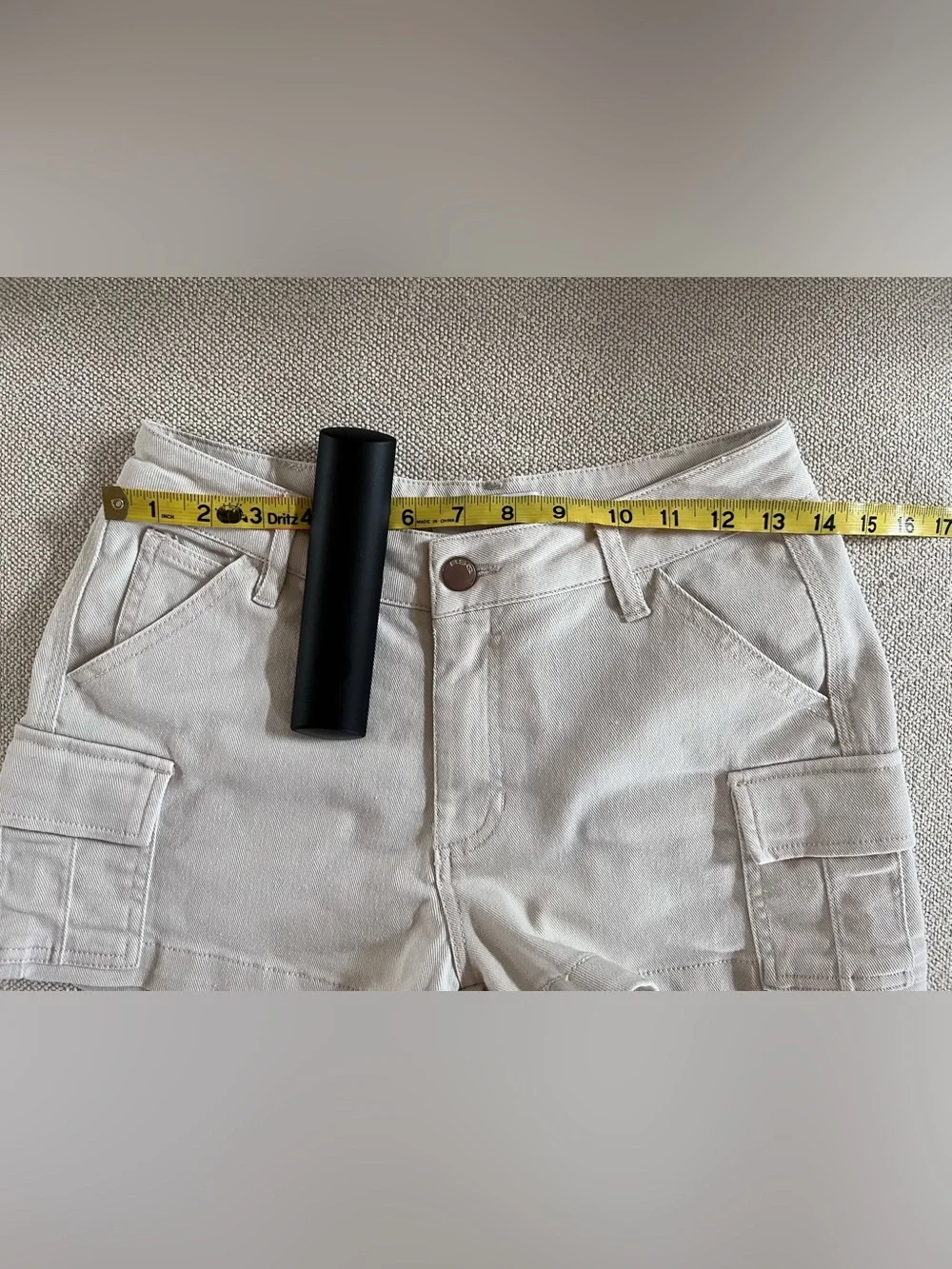 RSQ Cream Utility Cargo Shorts/Size 24 waist. Durable Cotton - Picture 11 of 12
